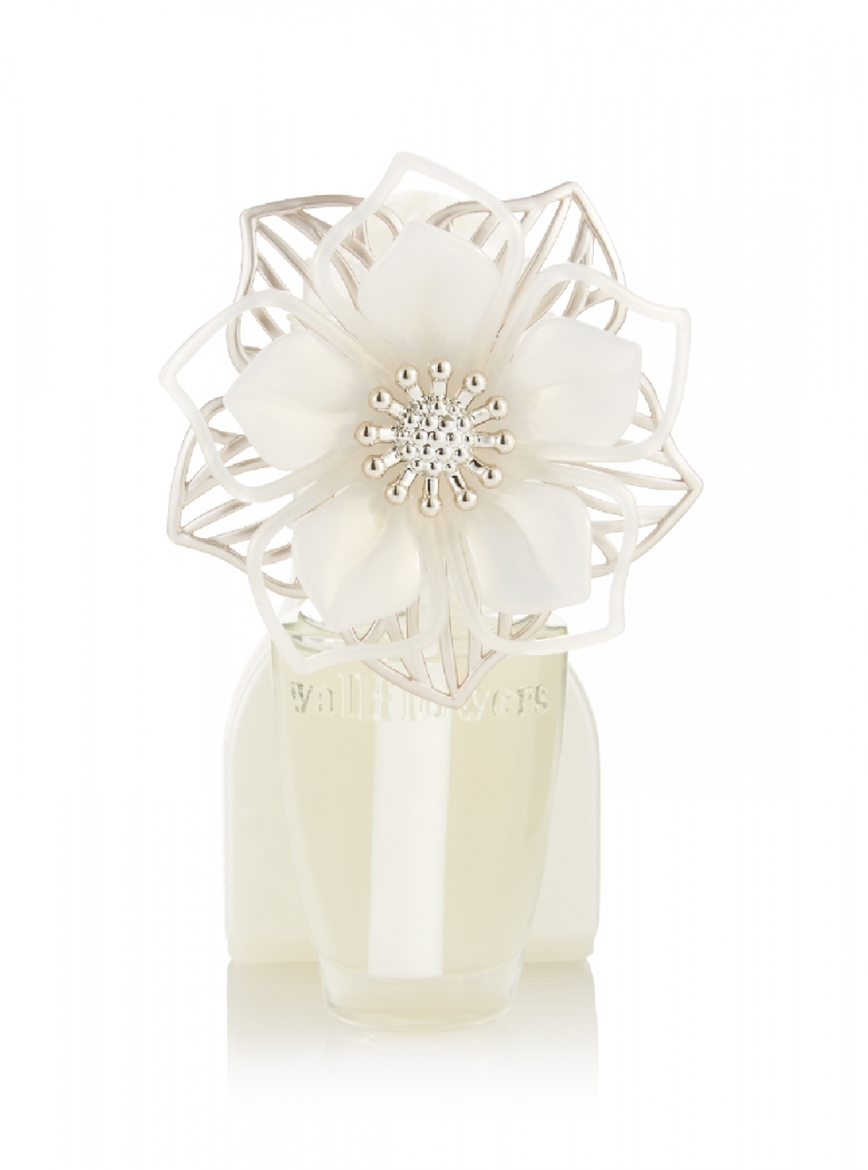 WHITE BLOSSOM