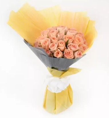 35 Peach Rose Designer Bouquet
