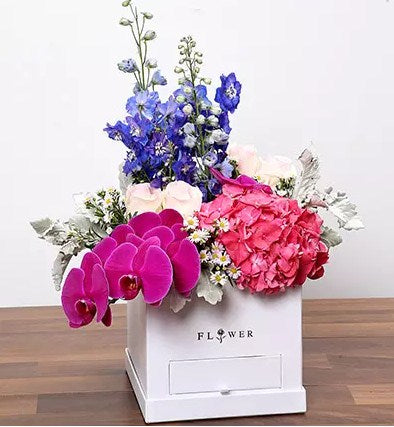 Dazzling Floral Box With Chocolates
