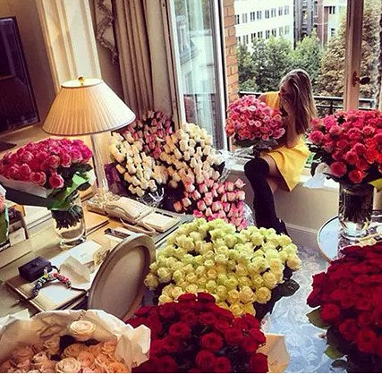Enchanting 500 Roses Vase Arrangement