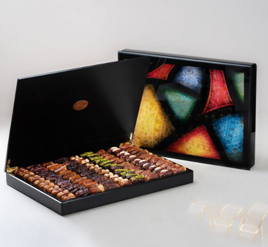 Arabian Night Gift Set (Assorted Dates) Large