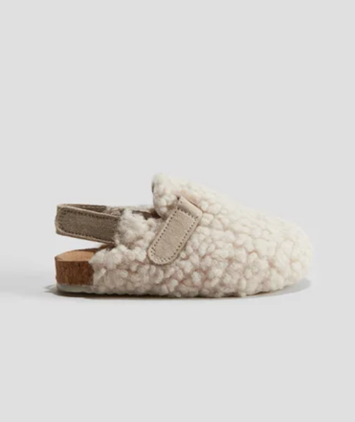 H&M Fluffy slippers