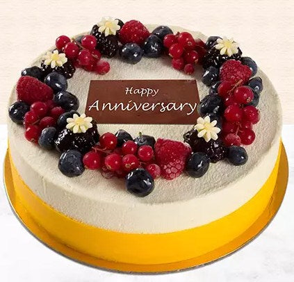 500 grams Vanilla Berry Cake For Anniversary