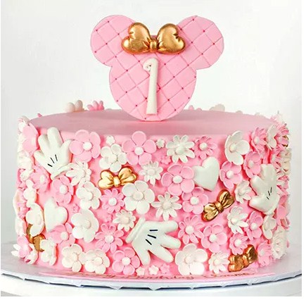 Cute Minnie Mouse First Birthday Cake