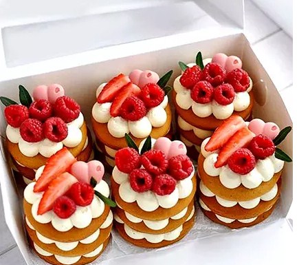 Delectable Chocolate Mono Cakes- 6 Pcs