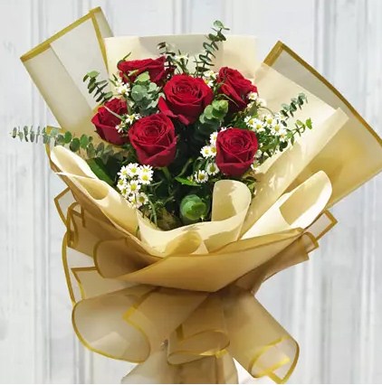 Designer Red Roses Bouquet