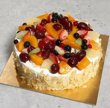 Eggless Fresh Fruit Fantasy