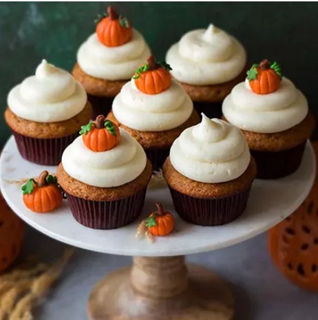 Pumpkin Topping Cupcakes