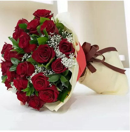 Romantic Red Roses Bunch