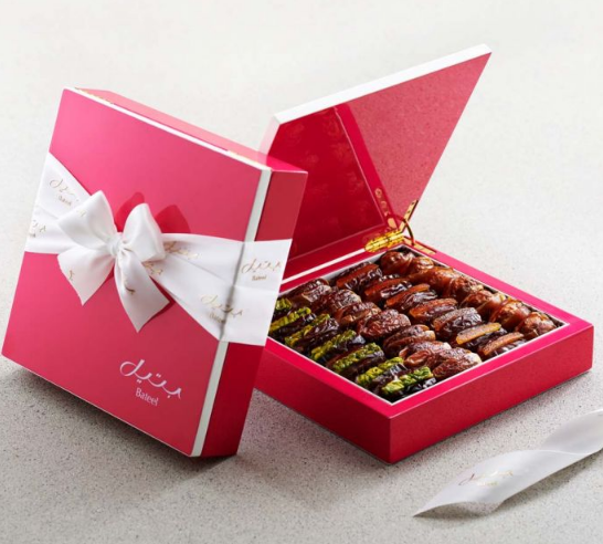 Pink Wood Gift Set (Premium Filled Dates)
