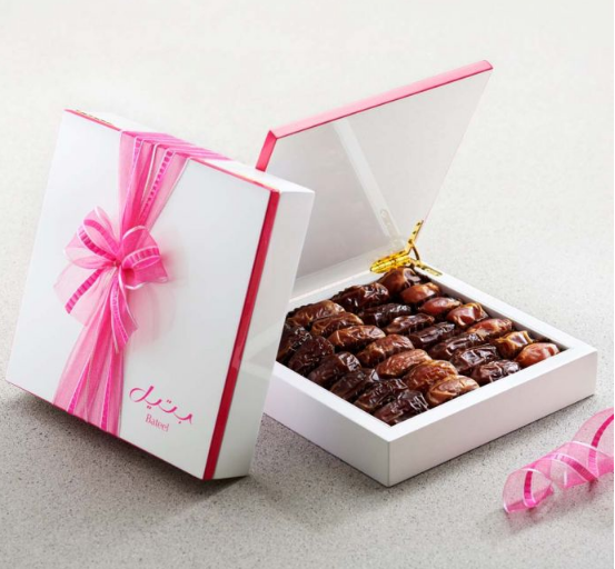 White Pink Wood Gift Set (Premium Plain Dates)