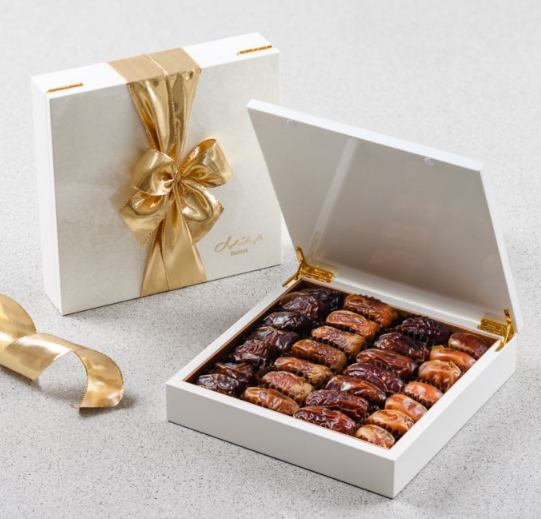 Ivory White Gift Set (Premium Plain Dates)