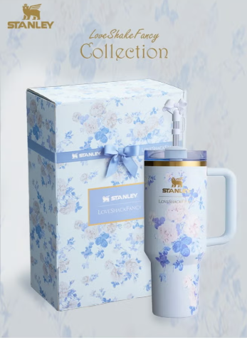 Love Shack Fancy H2.0 Flow State 40oz Blue Rose Tumbler, Stainless Steel Vacuum Insulated Quencher with Lid, Straw, and Stopper, Ideal for Water and Iced Tea, Keeps Drinks Cold, Presented in Elegant Gift-Ready Packaging