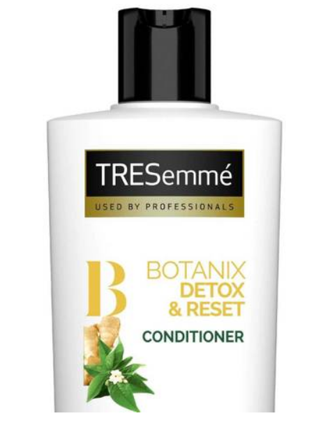 TRESemmé Botanix Natural Detox & Reset Conditioner with Green Tea & Ginger 400ml